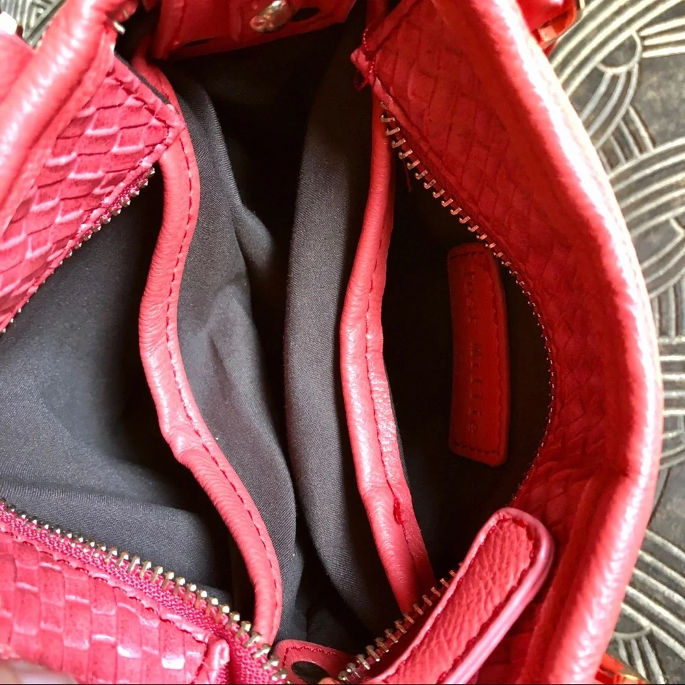 3/$20 JUST MILLIE Woven Pattern Crossbody Bucket Bag Purse Pink